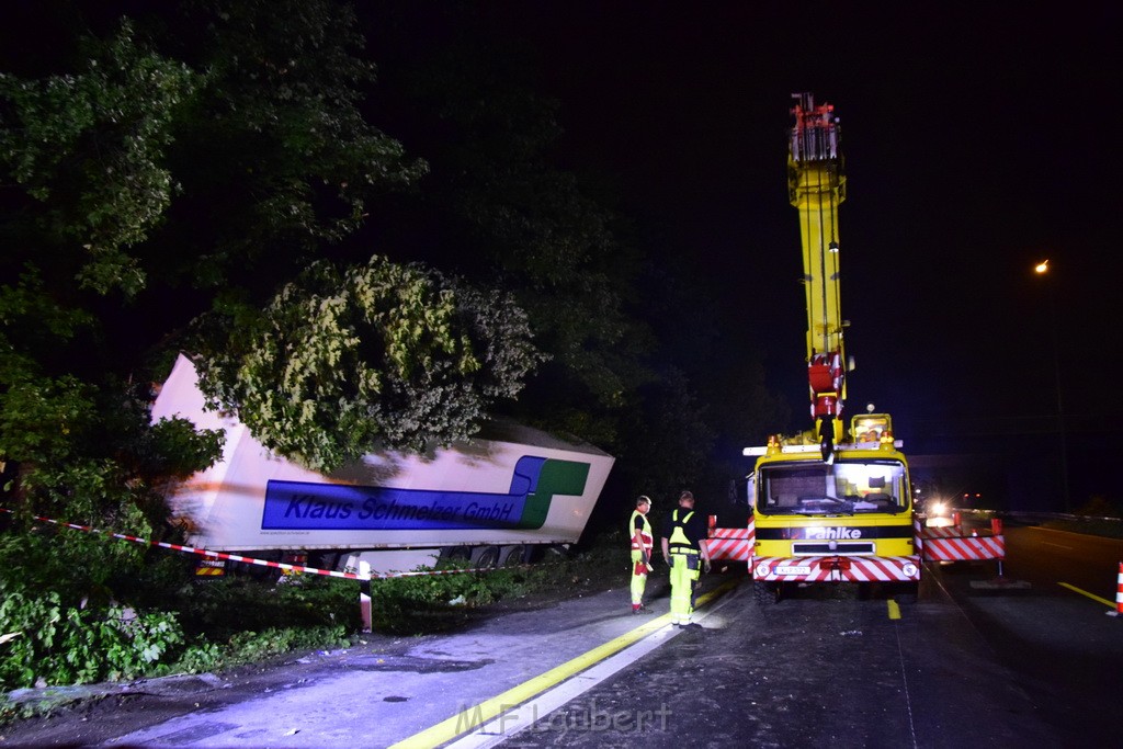 Schwerer VU A 3 Rich Oberhausen Hoehe AK Leverkusen P108.JPG - Miklos Laubert